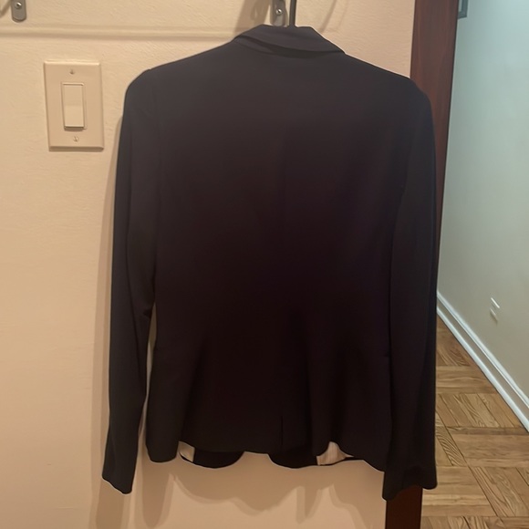 Zara navy blue blazer in size medium USA sizing gently used - Picture 9 of 12